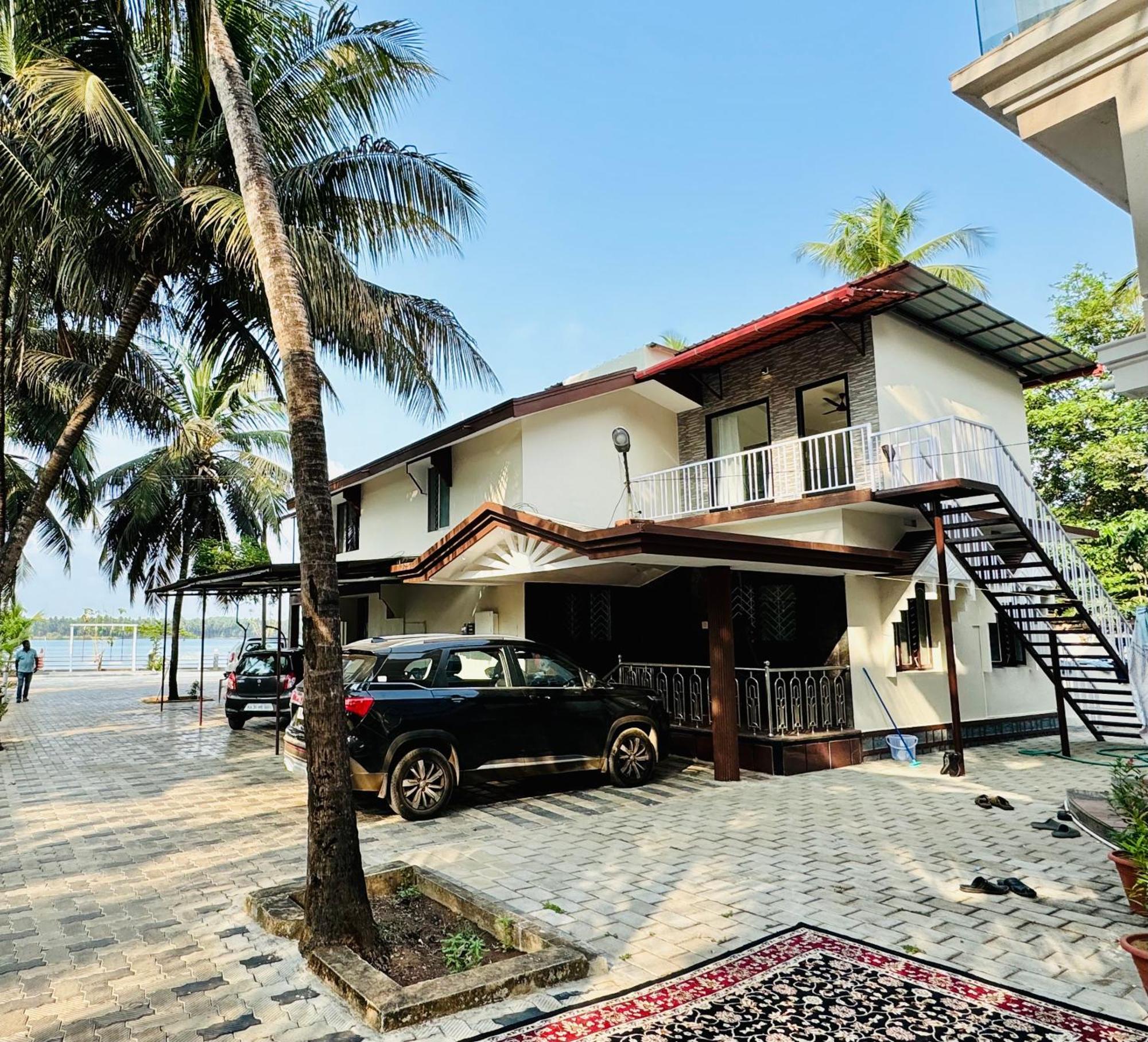 The Backwater Homestay Удипи Экстерьер фото